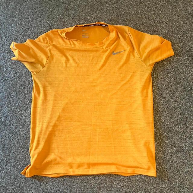 Nike Kids' T-shirt - Orange - 14 years on Productcaster.