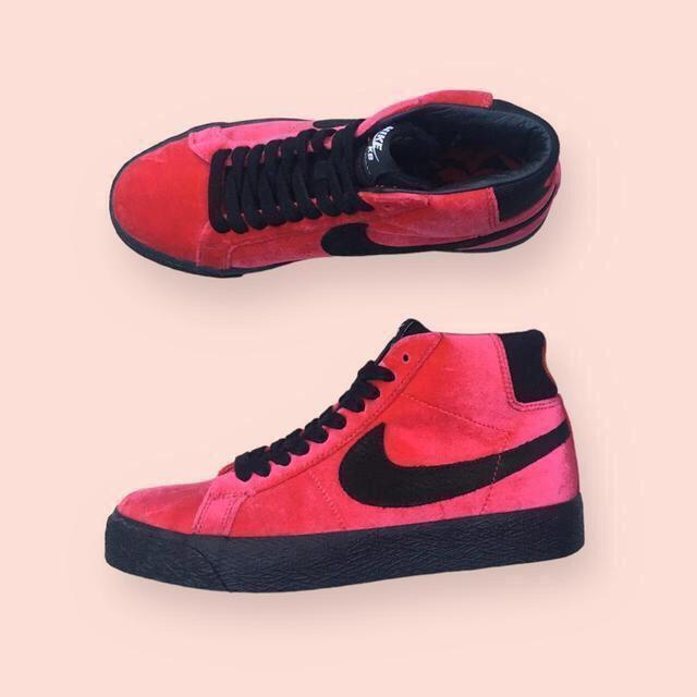 Nike Women's Trainers - Red - UK 5 on Productcaster.