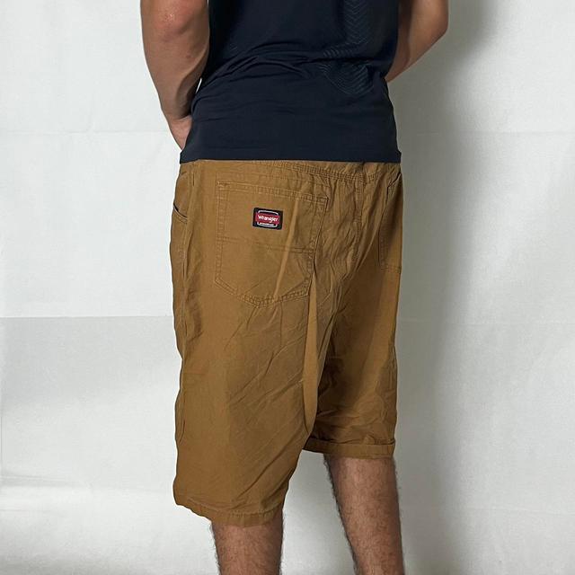 Wrangler Men's Shorts - Brown/Tan - 44" on Productcaster.