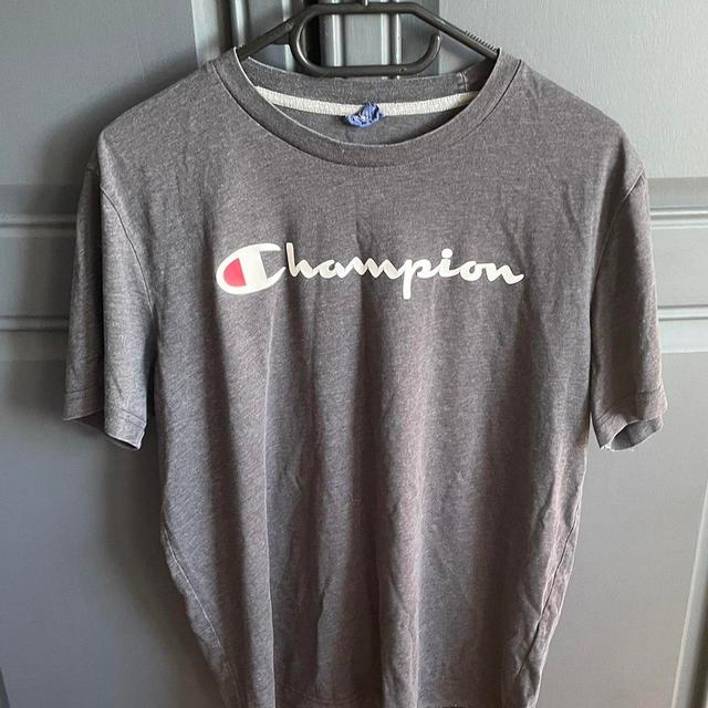 Champion Men's T-shirt - Grey - S on Productcaster.