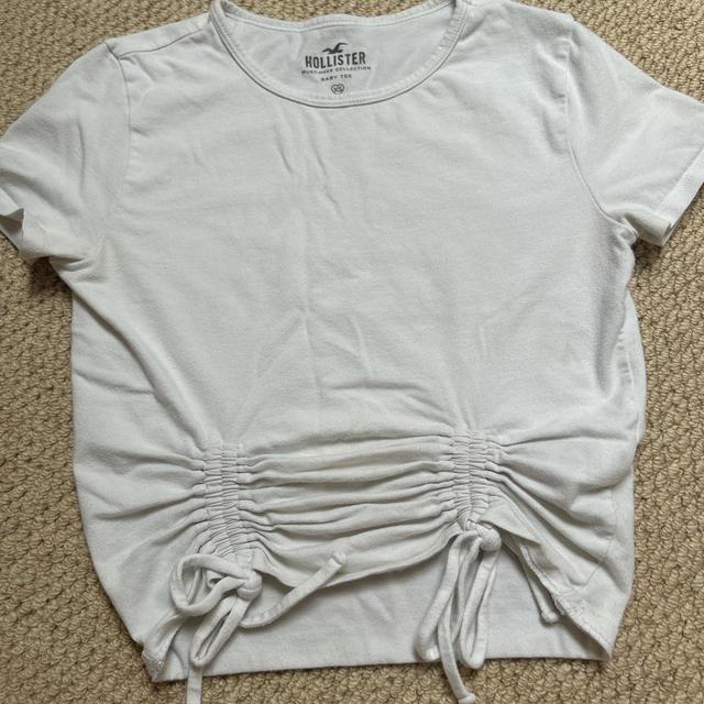 Hollister Co. Women's T-shirt - White - 6 on Productcaster.