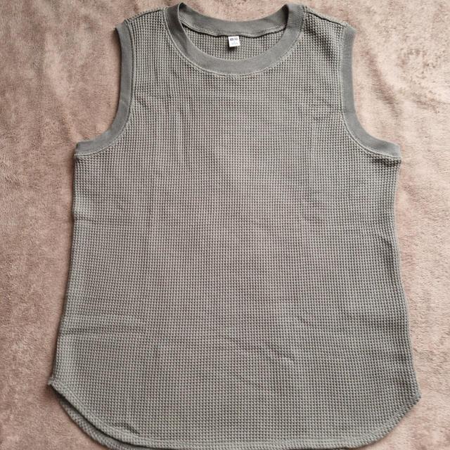 UNIQLO Women's Vest - Khaki - 8 on Productcaster.