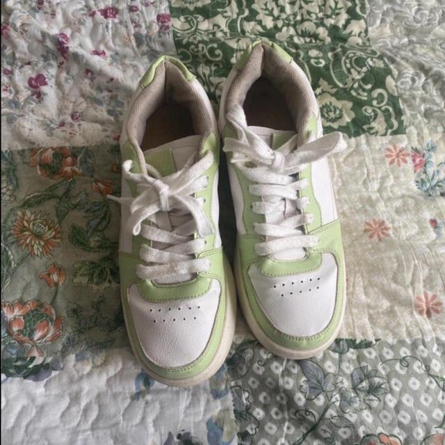 Pull&Bear Women's Trainers - Green/White - UK 6 on Productcaster.