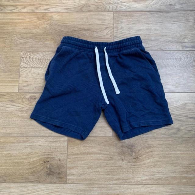 Marks & Spencer Men's Shorts - Navy/Blue - 31" on Productcaster.