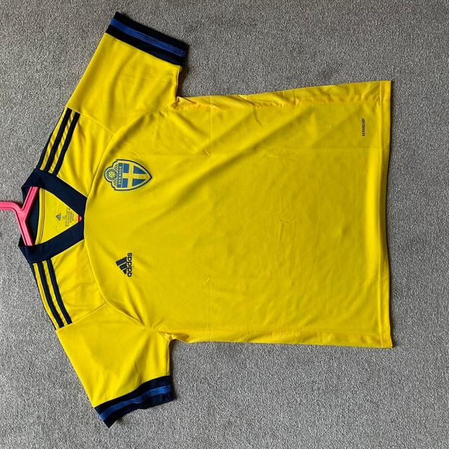 Adidas Men's T-shirt - Yellow - XL on Productcaster.