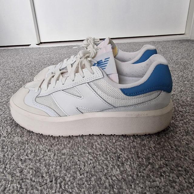 New Balance Women's Trainers - White/Blue - UK 5.5 on Productcaster.