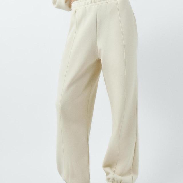 Zara Women's Sweatpants - Cream - M on Productcaster.