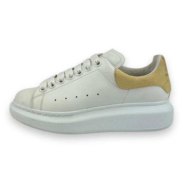 Alexander McQueen Women's Trainers - White/Pink - UK 2 on Productcaster.