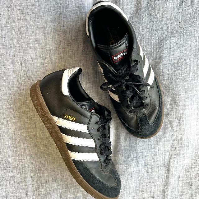 Adidas Men's Trainers - Black/White - UK 8 on Productcaster.