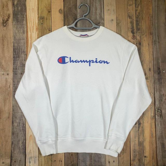 Champion Women's Sweatshirt - White - S on Productcaster.