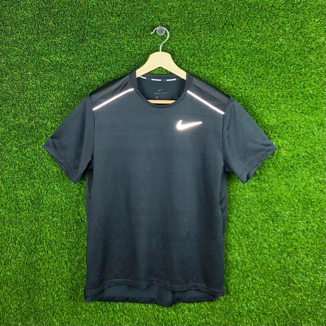 Nike Men's T-shirt - Black - M on Productcaster.