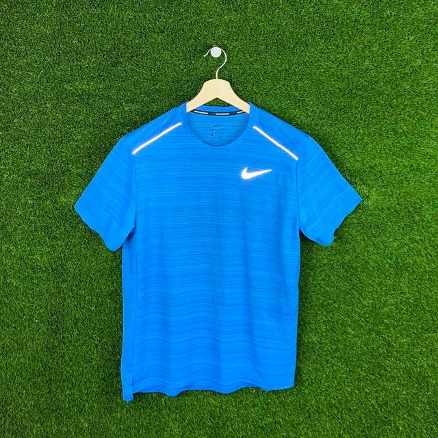 Nike Men's T-shirt - Blue/Navy - L on Productcaster.