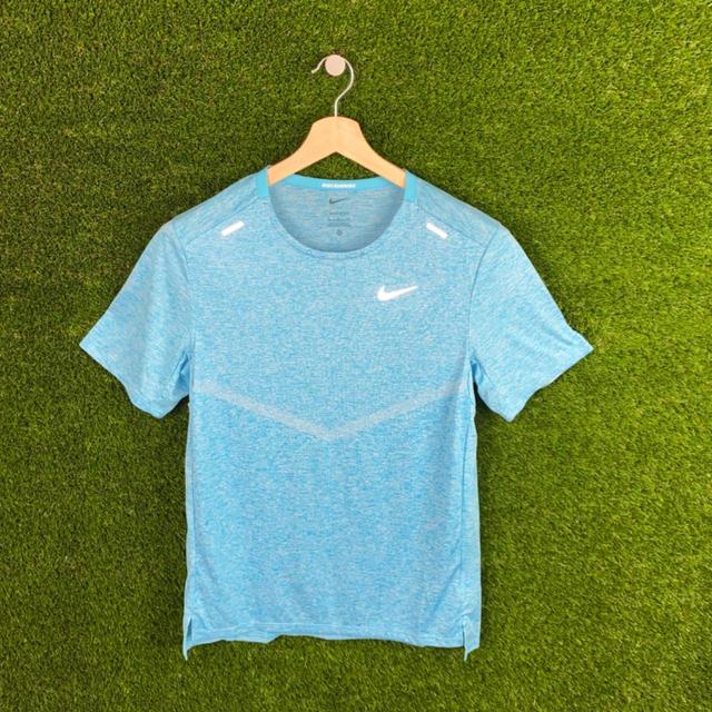 Nike Men's T-shirt - Blue - S on Productcaster.