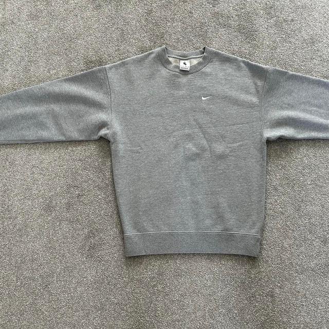 Nike Men's Jumper - Grey - S on Productcaster.