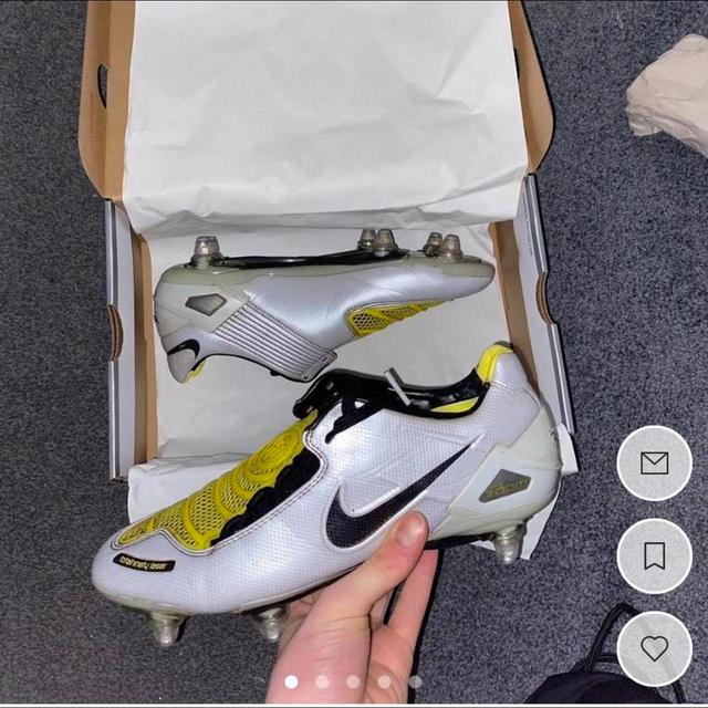 Nike Men's Boots - Silver/Yellow - UK 8 on Productcaster.