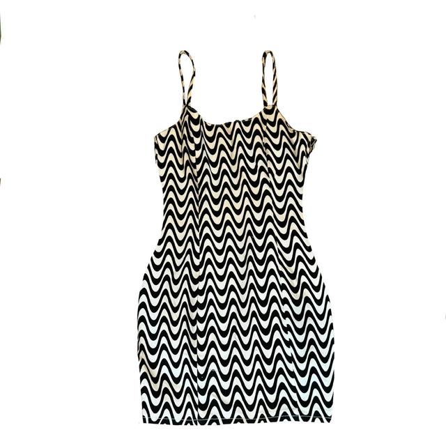 H&M Women's Bodycon Dress - Black/White - 10 on Productcaster.