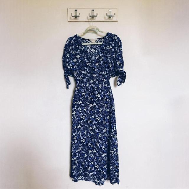 Independent Women's Holiday Dress - Blue - 12 on Productcaster.