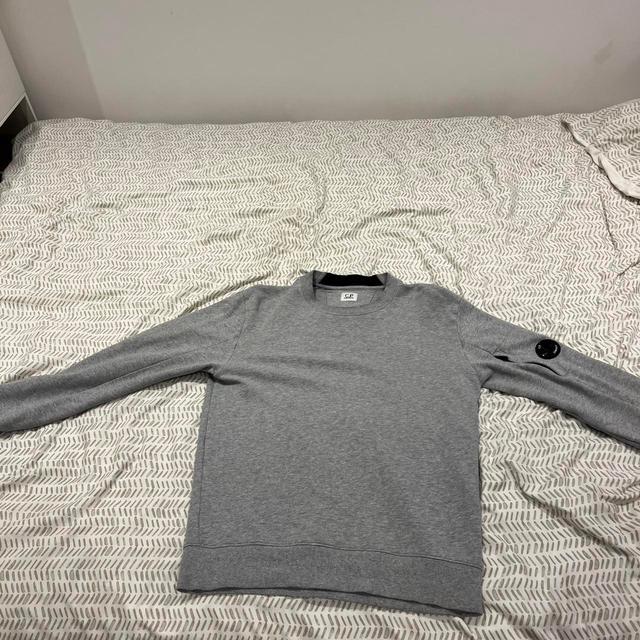 CP Company Men's Jumper - Grey - S on Productcaster.