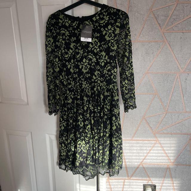 Topshop Women's Dress - Black/Green - 10 on Productcaster.