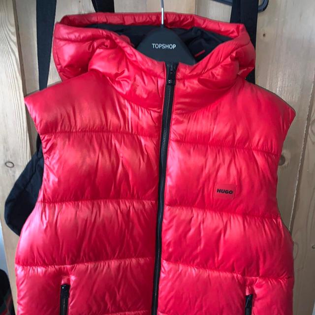 BOSS Men's Gilet - Red - M on Productcaster.