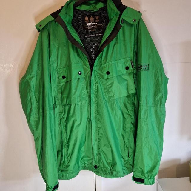 Barbour Men's Lightweight Jacket - Green - L on Productcaster.