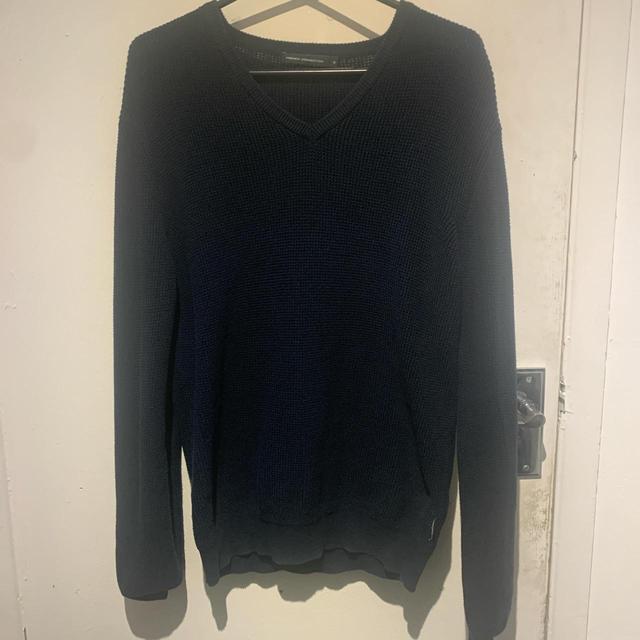 French Connection Men's Jumper - Black/Navy - M on Productcaster.