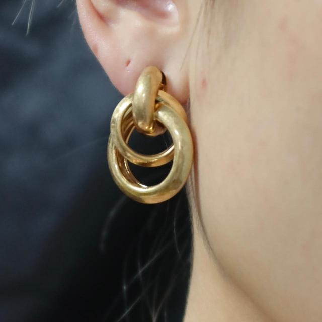 Zara Women's Earrings - Gold on Productcaster.