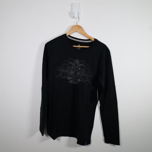 Nike ACG Women's T-shirt - Black - XL on Productcaster.