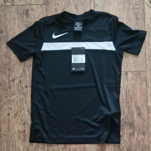 Nike Kids' T-shirt - Black - 7 years on Productcaster.