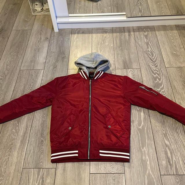 BoohooMAN Men's Bomber Jacket - Burgundy/White - S on Productcaster.