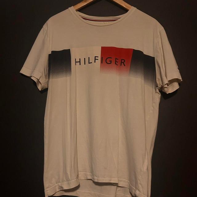 Tommy Hilfiger Men's T-shirt - White - L on Productcaster.