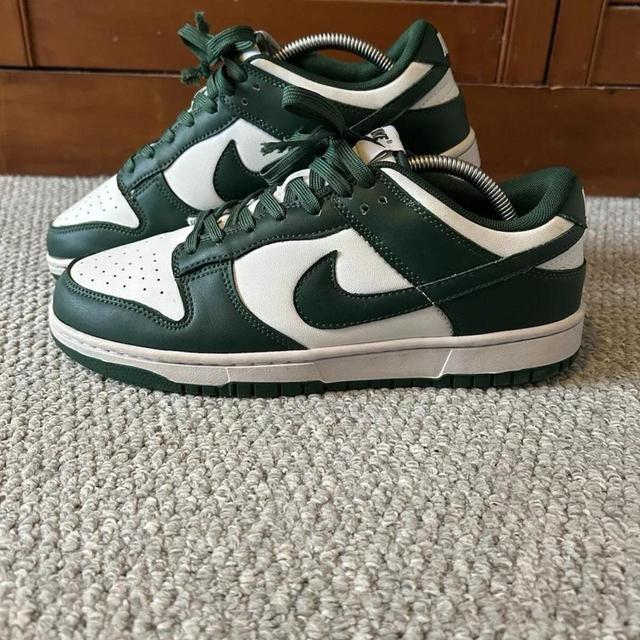 Nike Men's Trainers - Green - UK 8.5 on Productcaster.