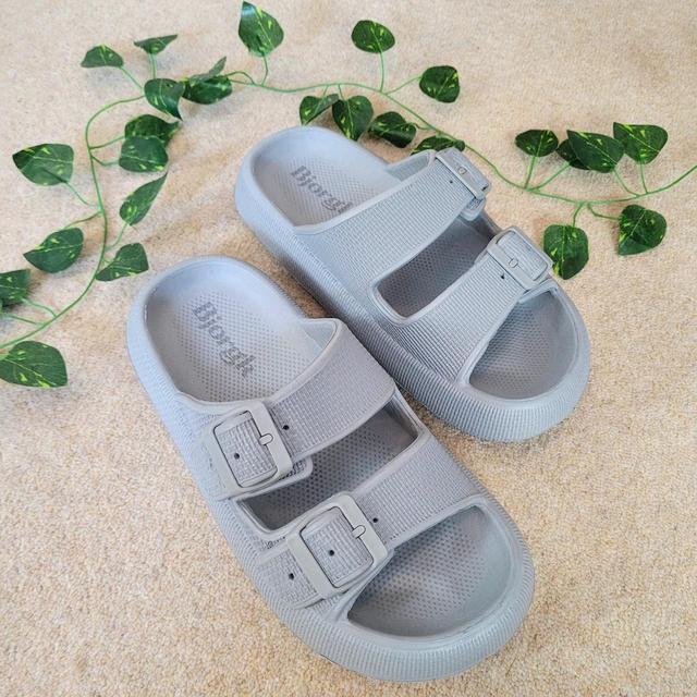 Women's Sandals - Grey - UK 5 on Productcaster.