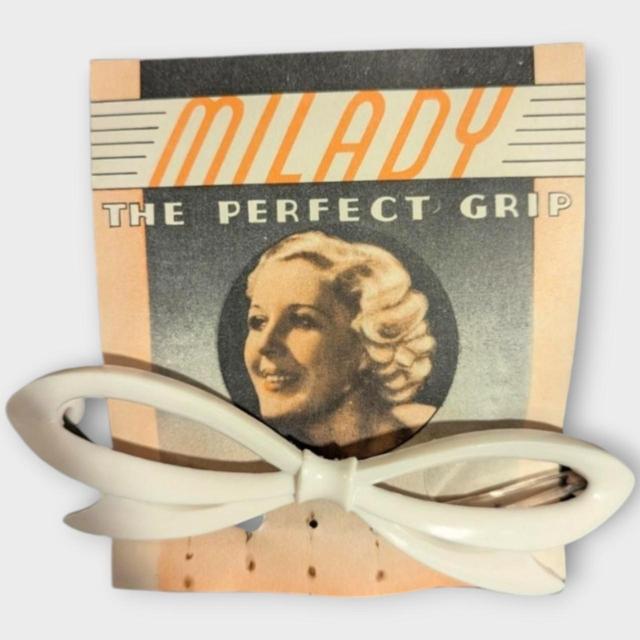 Vintage Women's Hair accessory - White on Productcaster.