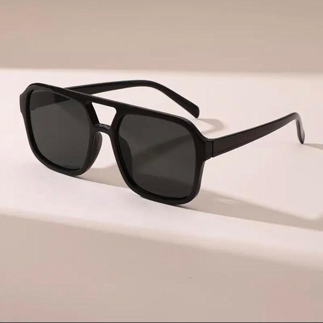 Men's Aviator Sunglasses - Black on Productcaster.