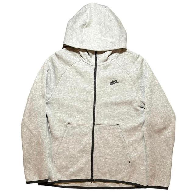 Nike Men's Hoodie - Grey - M on Productcaster.