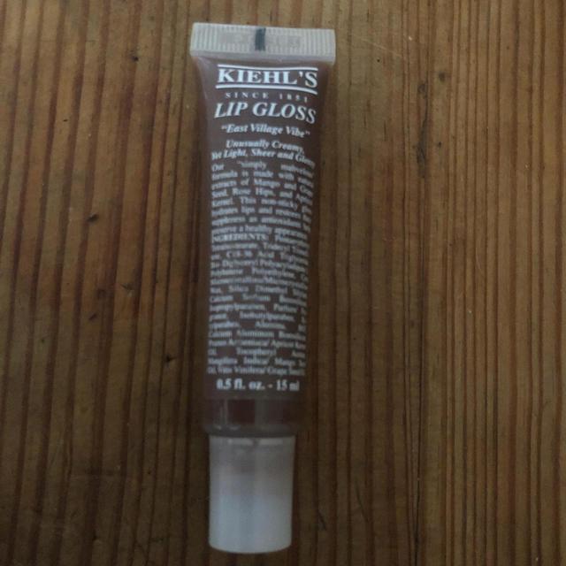 Kiehl's Lipstick - Tan on Productcaster.