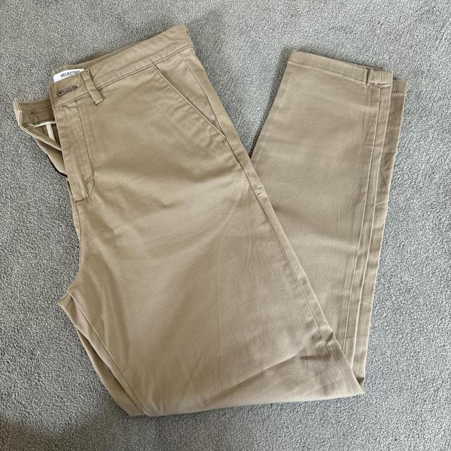 Selected Homme Men's Chino Trousers - Tan/Brown - 31" on Productcaster.