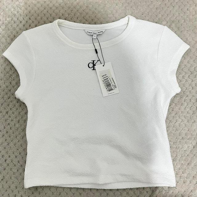 Calvin Klein Women's T-shirt - White - 6 on Productcaster.