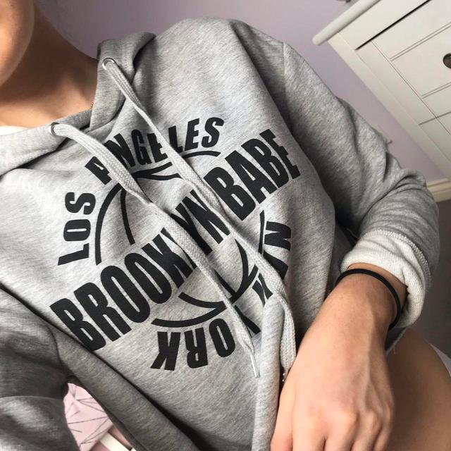 H&M Women's Hoodie - Grey - 6 on Productcaster.