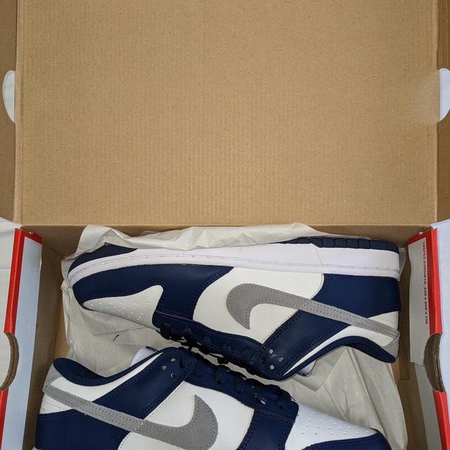 Nike Men's Trainers - Navy/Blue - UK 8 on Productcaster.