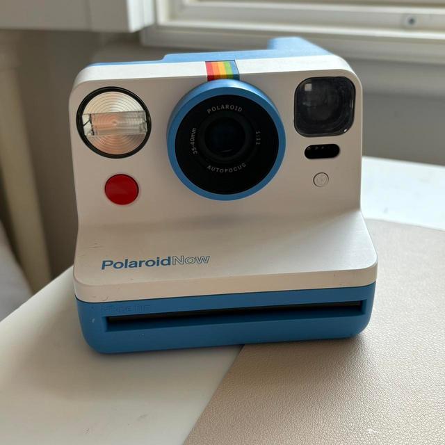 Polaroid Camera - Blue/White on Productcaster.