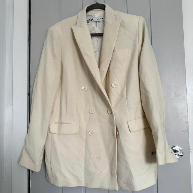 Zara Women's Blazer Jacket - Cream - L on Productcaster.