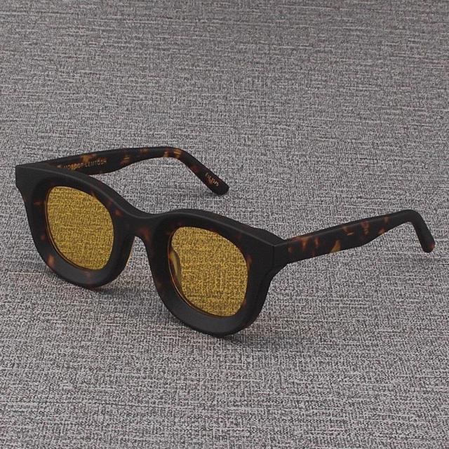 Designer Women's Round Sunglasses - Brown on Productcaster.