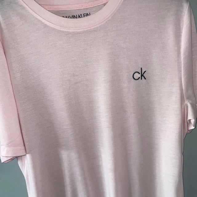 Calvin Klein Men's T-shirt - Pink - L on Productcaster.