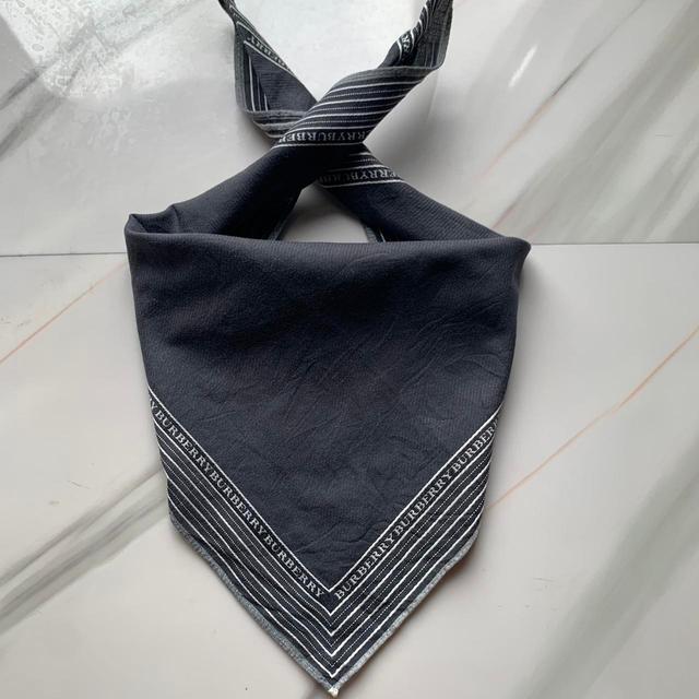 Burberry Men's Scarf - Black/Grey on Productcaster.