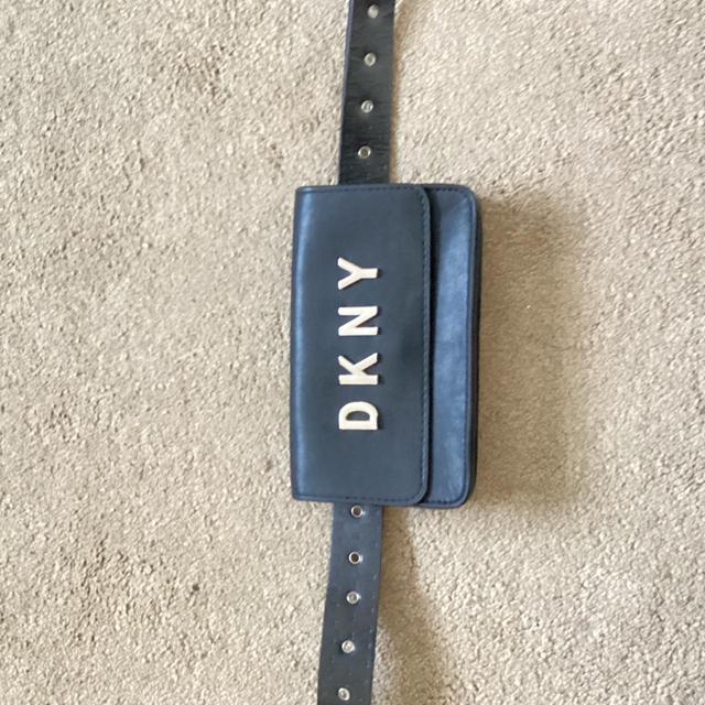 DKNY Men's Bum bags and belt bags - Black on Productcaster.