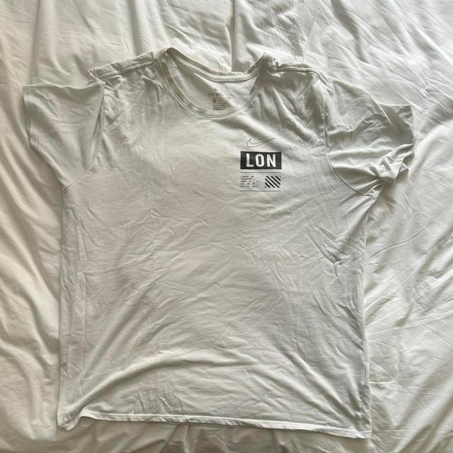 Nike Men's T-shirt - White - XL on Productcaster.