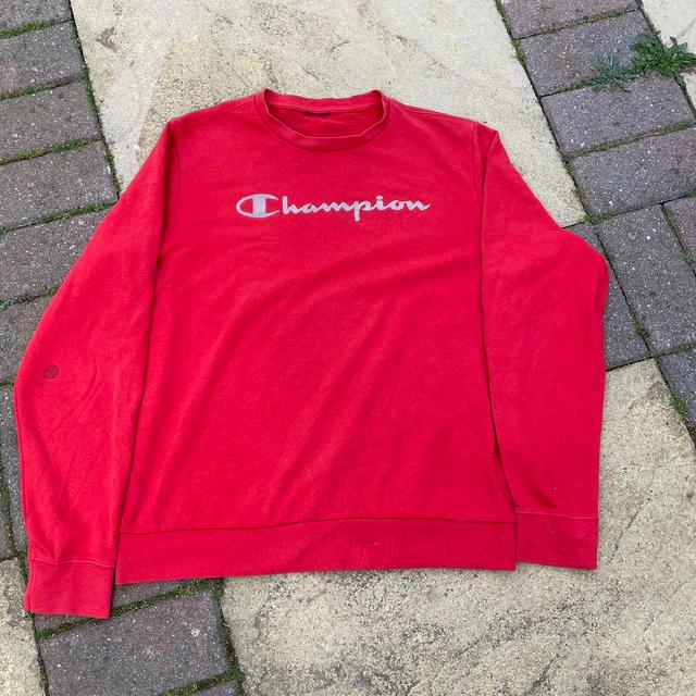 Champion Men's Sweatshirt - Red - S on Productcaster.