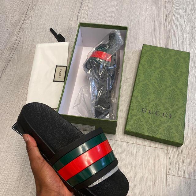 Gucci Men's Slides - Green/Red - UK 8 on Productcaster.